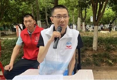 他遭遇车祸致终身残疾，却以坚韧不拔的意志走出一条自强不息的奋斗之路 刘星雨：划破黑夜，让星空更璀璨