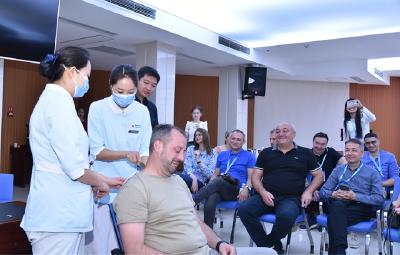 波黑医疗设备和技术培训班在国药东风总医院顺利结业