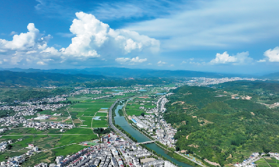 水润乡村景入画