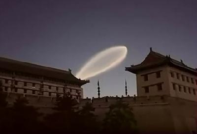 西安城墙上惊现UFO？官方回应来了！