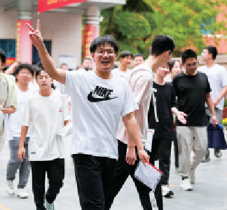 十堰市2025年高考圆满落幕 3万余学子站上人生新起点