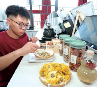 特别报道 | 镜像·中式养生茶饮 大学校园出圈