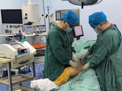 丹江口市第一医院三联微创手术助75岁老人告别困扰20年的“蚯蚓腿”