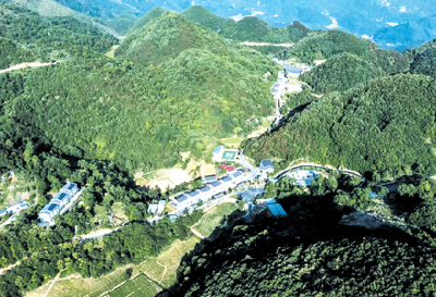 路畅业兴 景美民富