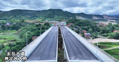 十堰这段路全线贯通，预计“十一”前实现通车