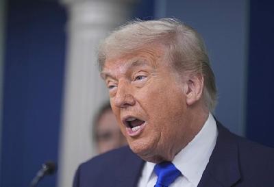 特朗普签署行政命令 将“对等关税”暂缓期延长至8月1日