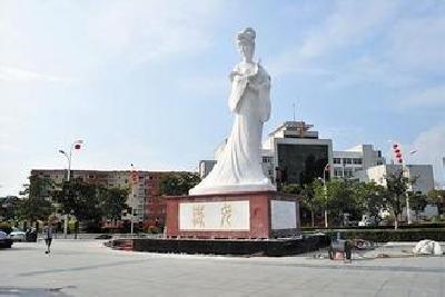 张涛：扎实推进易地扶贫搬迁 确保首战必胜