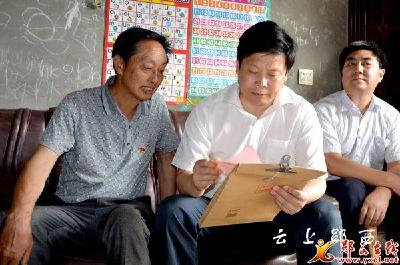 市长陈新武深入我县调研督导脱贫攻坚工作