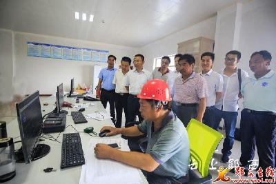 土门镇茅坪村30兆瓦地面光伏扶贫电站正式并网发电