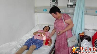 县蔬菜办扶贫工作队爱心救助癌症患者付成益