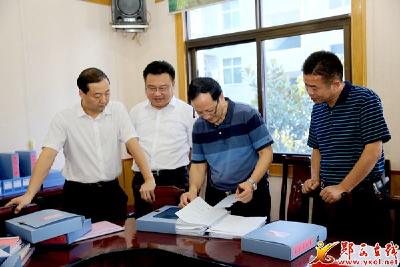 省纪委副书记、监察厅长张忠凯深入郧西调研