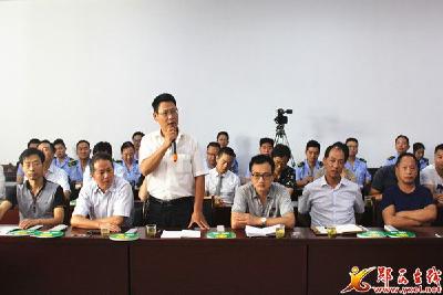 县食药监局聚焦履职尽责接受现场问政