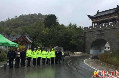 鄂陕两地警方湖北关下联勤护平安