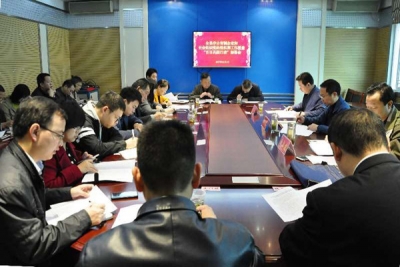 汤宏：全面加强“两新”组织党建工作