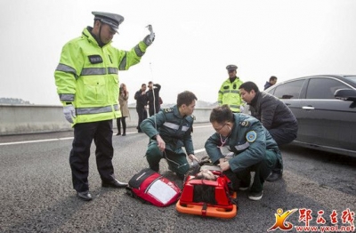全省首次高速公路车道交通事故空地联动救援演练成功举行