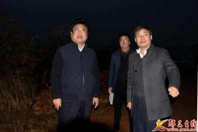 张涛深入河夹扶贫产业园指导督办项目建设