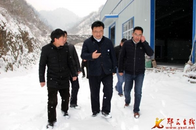 张涛深入一线检查指导抗雪救灾工作
