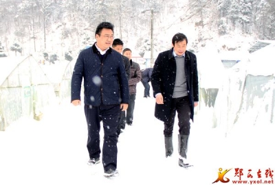 张涛深入一线检查指导抗雪救灾工作