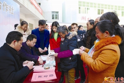 郧西实施966个易地扶贫搬迁集中安置点
