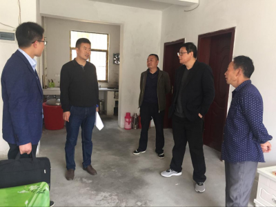 郑宏明深入城关镇走访贫困户