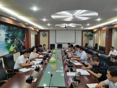下半年金融扶贫和香菇产业工作如何开展？这个会议给了答案