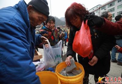 店子旅游年货守护纯真的“年味”