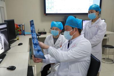 身在疫区，我身边的榜样