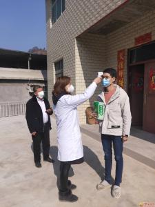 村医吴申境：当好村民健康“守护神”