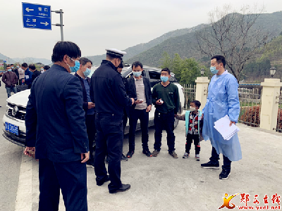 关防乡“点对点”、“一站式”输出130多名务工人员