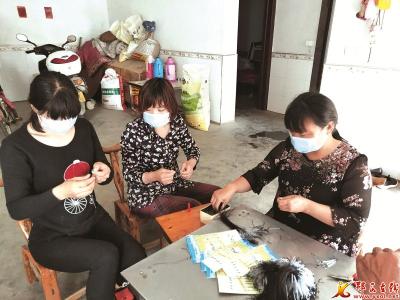加工业进村 农产品进城 ——郧西邮政扶贫工作队搭起产业扶贫“连心桥”