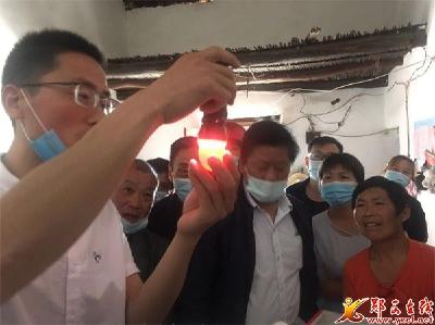 涧池乡：鸡苗孵化培训备受贫困户欢迎