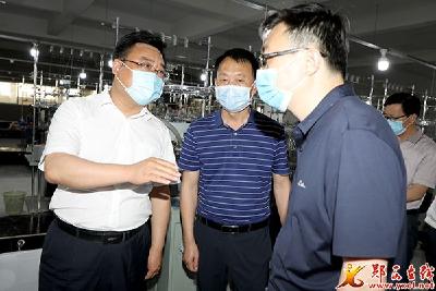 张涛在涧池乡督导脱贫攻坚工作