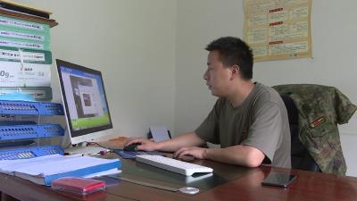 决胜全面小康·决战脱贫攻坚   王绪清：退役不褪色 扶贫显身手  