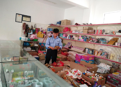 湖北口市场监管所开展“两节”前食品安全专项检查