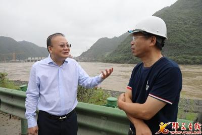 查宏：压紧压实责任 确保安全度汛
