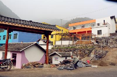 关防乡：以党代会精神为指引 打造“欧洲小镇”美乡村 
