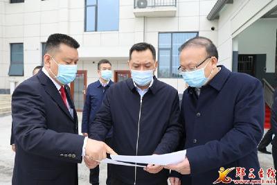 十堰市中院党组书记、院长候选人王宏到郧西法院调研