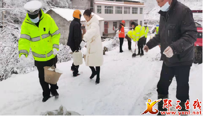 香口乡 积极应对雨雪天气 全力保障群众平安