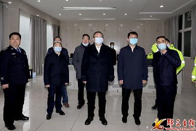 查宏:以极值思维应对极端天气 全力保民生保安全保稳定