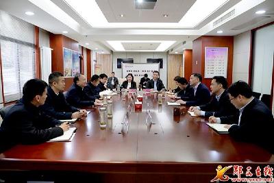 查宏赴市农发行、建行、农行、湖北银行对接项目融资工作