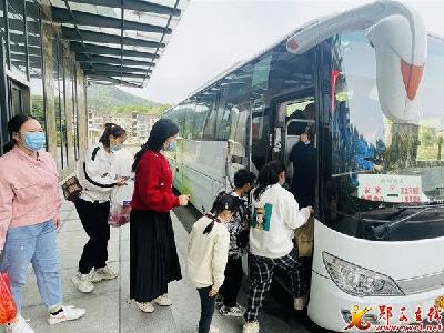 郧西：“五一”小长假乡村游倍受青睐