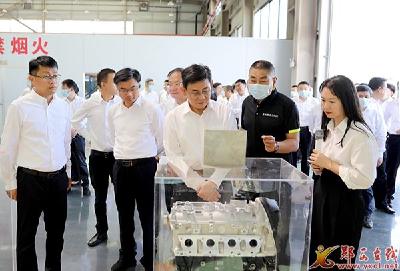 全市2022年二季度重点项目拉练与会代表来郧西观摩