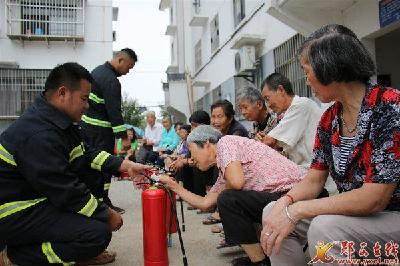 我县首个企业消防专职队让“小阵地”发挥“大作用”