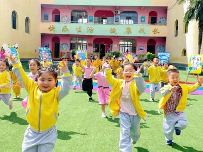 开学第一天，郧西各校园传回这样画面……