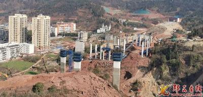 十巫北高速郧西段路基桥隧建设快速推进