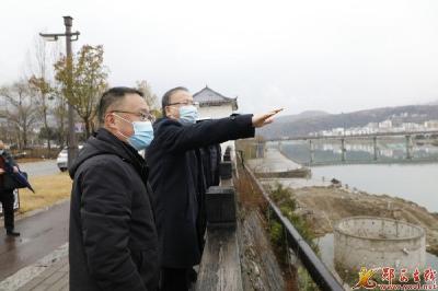 查宏:全面贯彻落实河长制 持续改善水生态环境