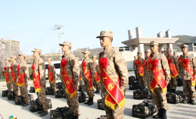我县召开2023年春季新兵欢送会