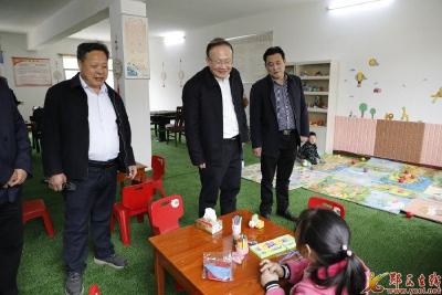 查宏：用力抓好乡村建设“六件事” 着力推动城乡融合发展