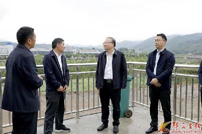查宏:加快完善城市功能 着力提升县城品质