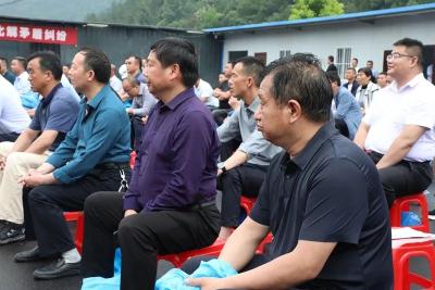 200余人旁听！一场搬到“家门口”的“民告官”庭审……